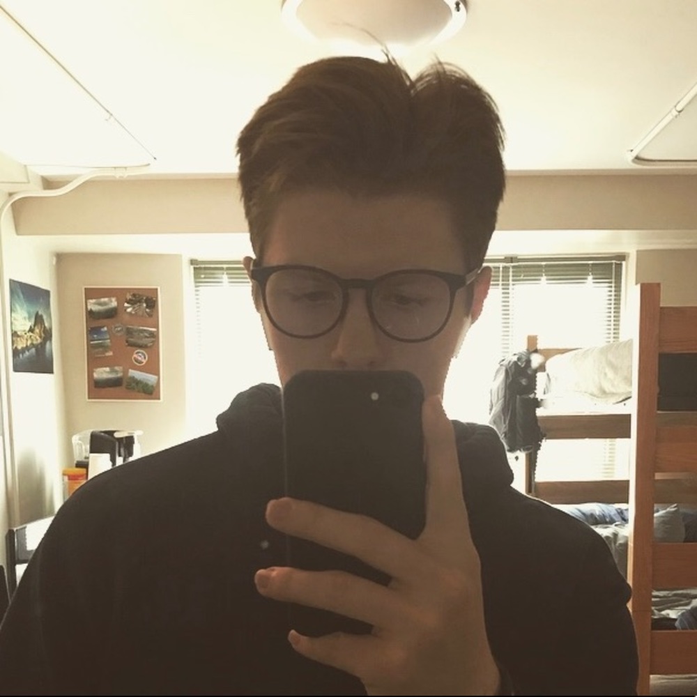 Meet your Posher, Dakota